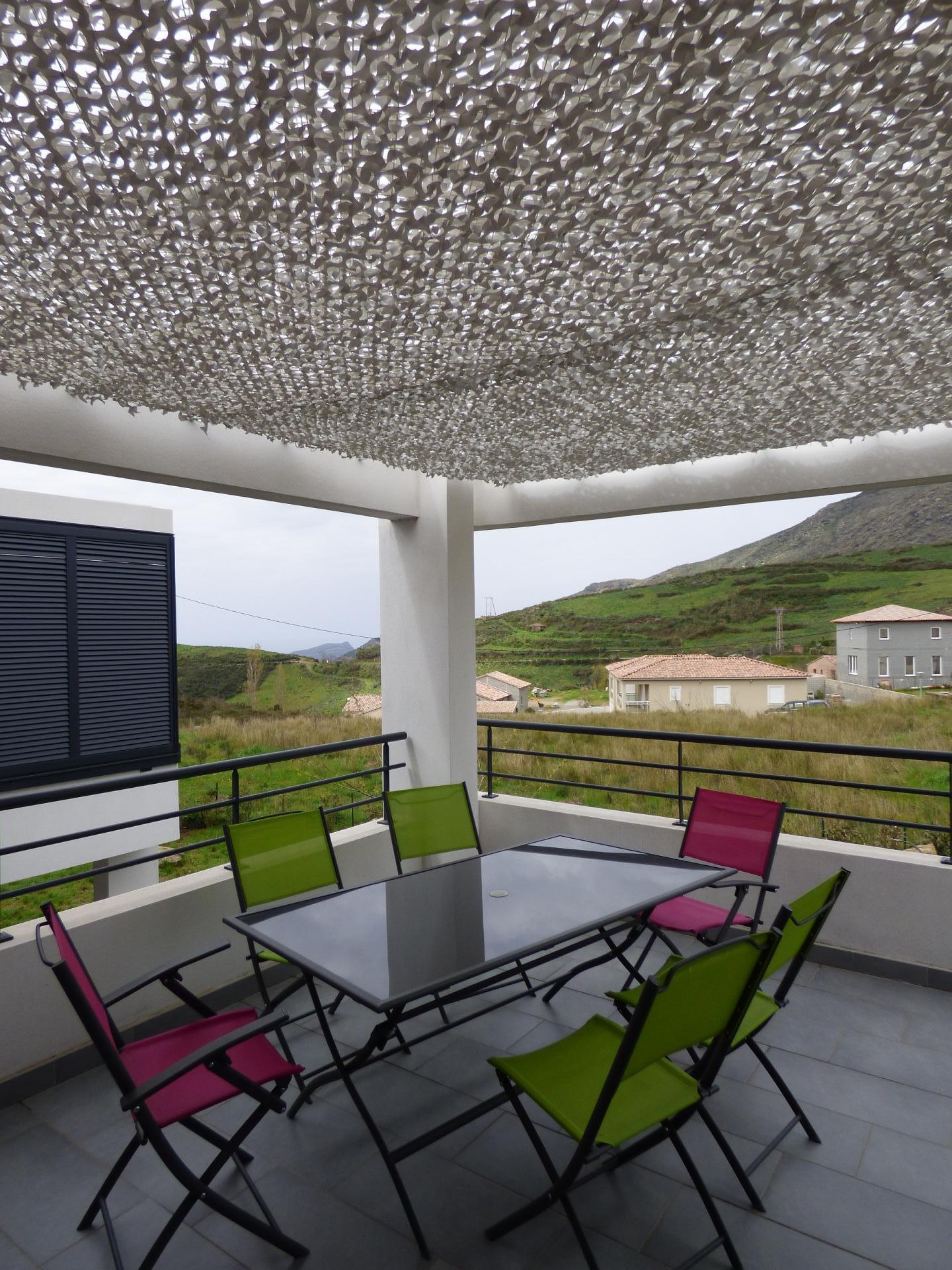 Terrasse ombragée coté Golfe de St Florent